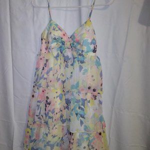 Super cute Candie's tiered floral print dress size small NWOT!!!